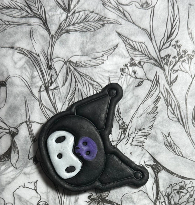Kuromi magnet — image 1