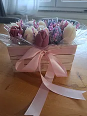 Tulip box