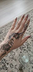 Henna art - Botanical floral pattern