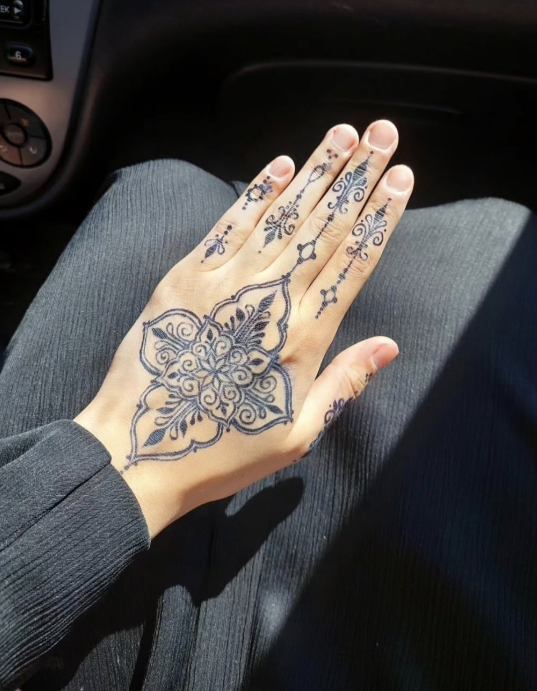 Henna art - Floral Ornament — slika 1