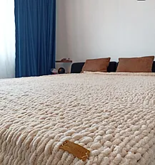 Puffy prekrivač za bračni krevet  — slika 4