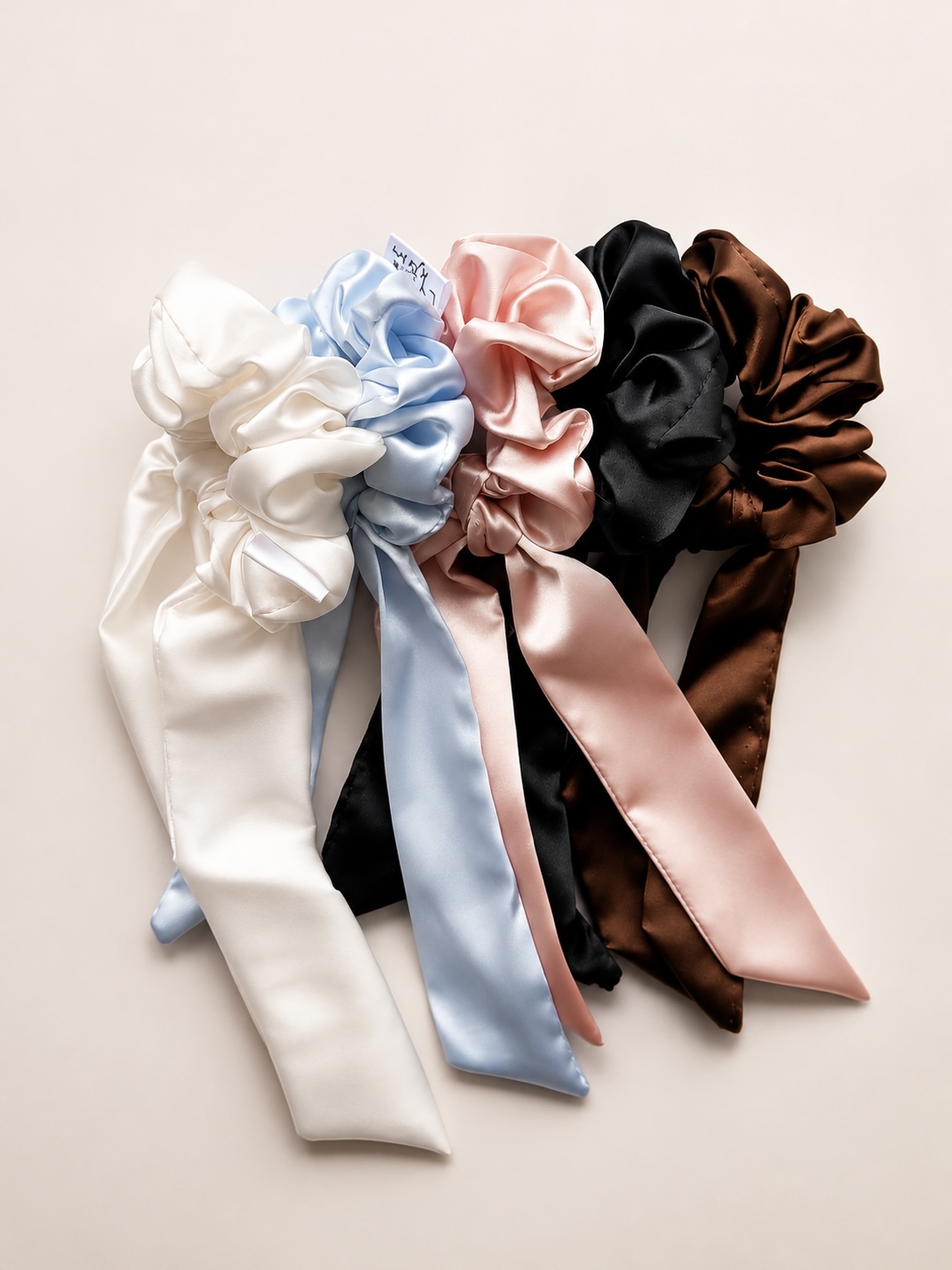 SCRUNCHIE BOW  — slika 6