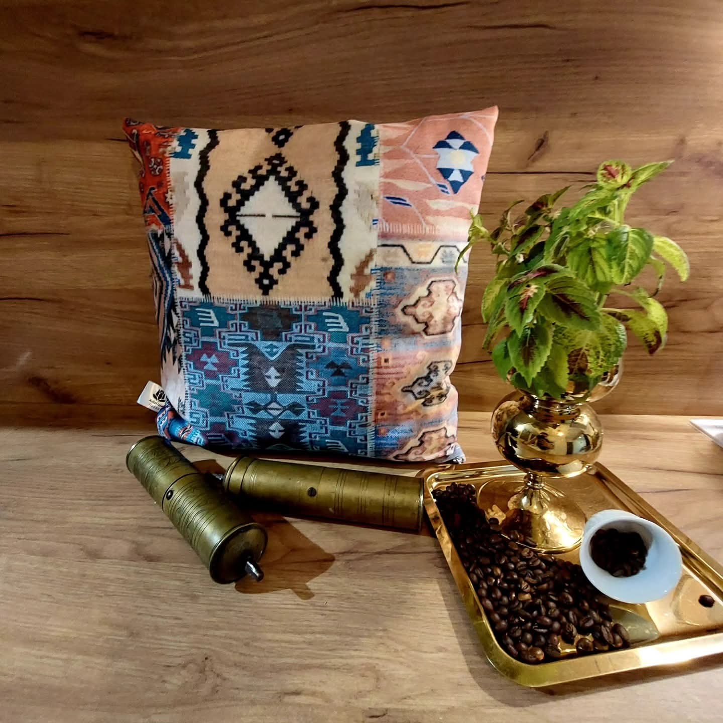 Dekorativna jastućnica — slika 7