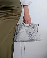 Siva rucno radjena torba | Handmade | Metalni okvir — minijatura 2